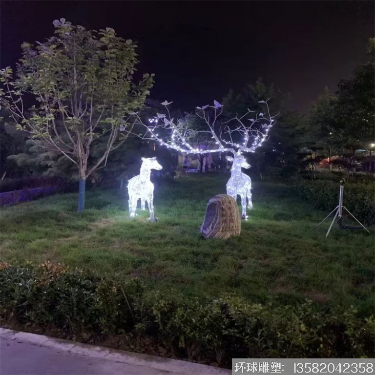 不锈钢镂空灯光鹿雕塑 大型鹿雕塑
